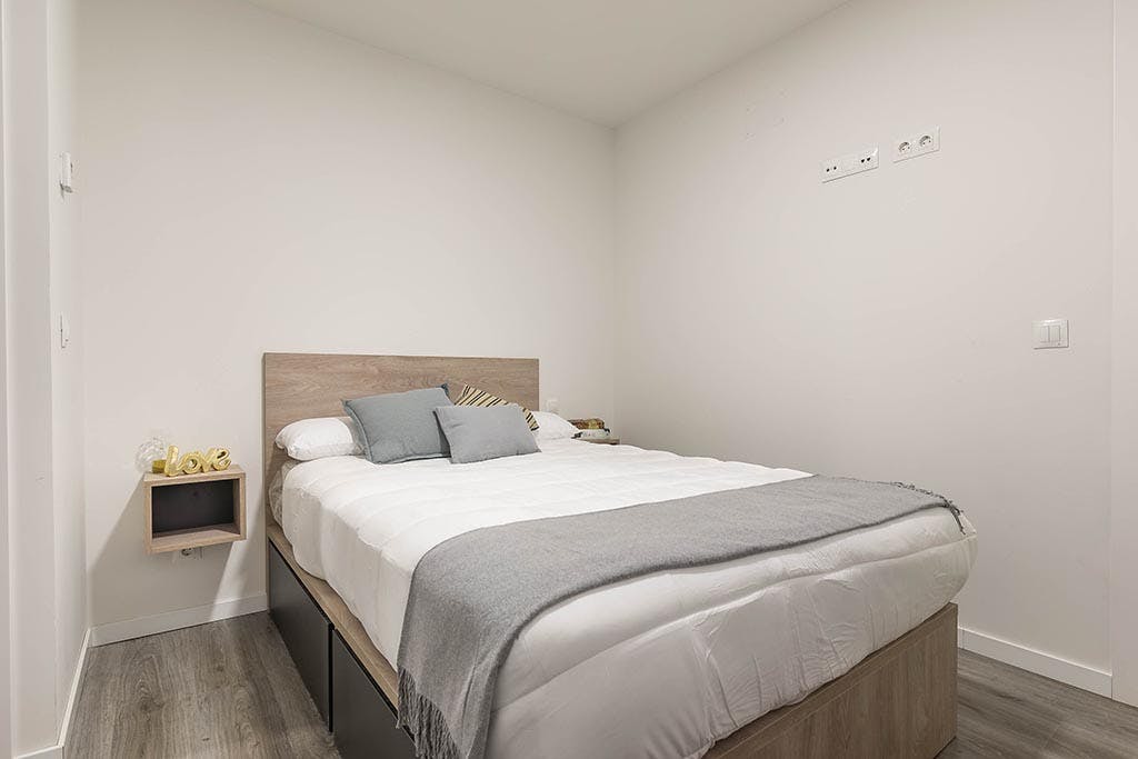 Private room for rent for €1,071 per month in Getafe, Calle Alcalde Ángel Arroyo