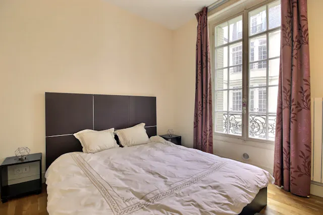 1-Bedroom Apartment in Rue Paul Baudry, Paris (1379778) room image 2
