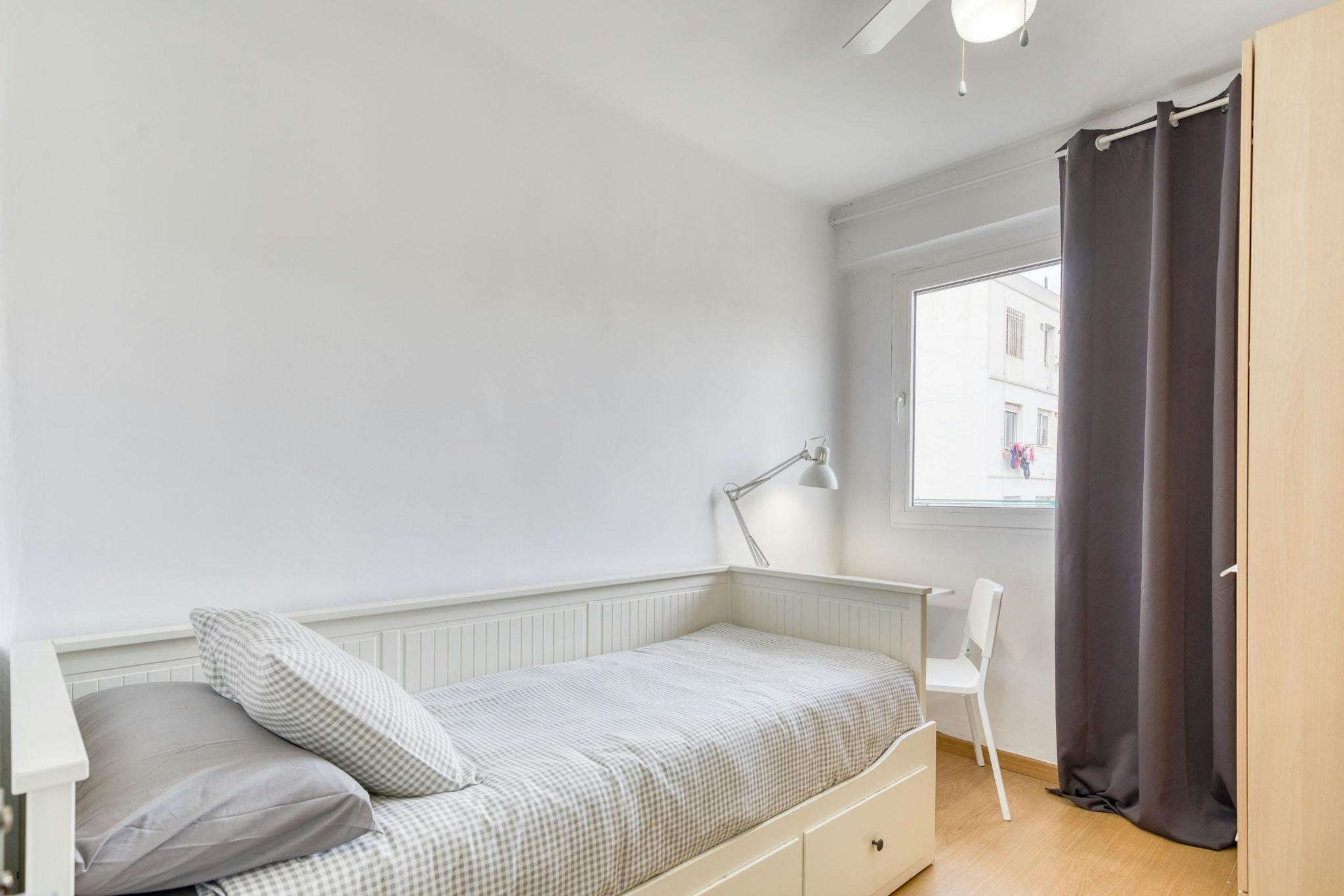 Carrer Jerónima Galés, Valencia preview