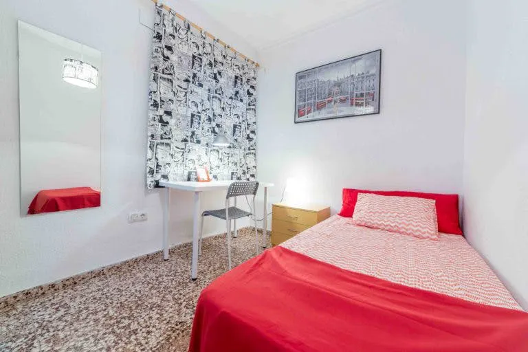 Private room in Carrer de l'Enginyer José Sirera, Valencia (1379857) ROOM 2