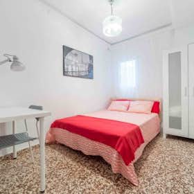 Private room for rent for €280 per month in Valencia, Carrer de l'Enginyer José Sirera