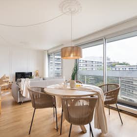 Apartment for rent for €3,511 per month in Paris, Rue des Sablons