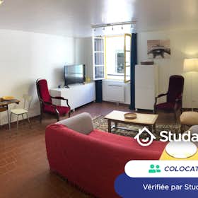 Private room for rent for €480 per month in Toulon, Rue Larmodieu