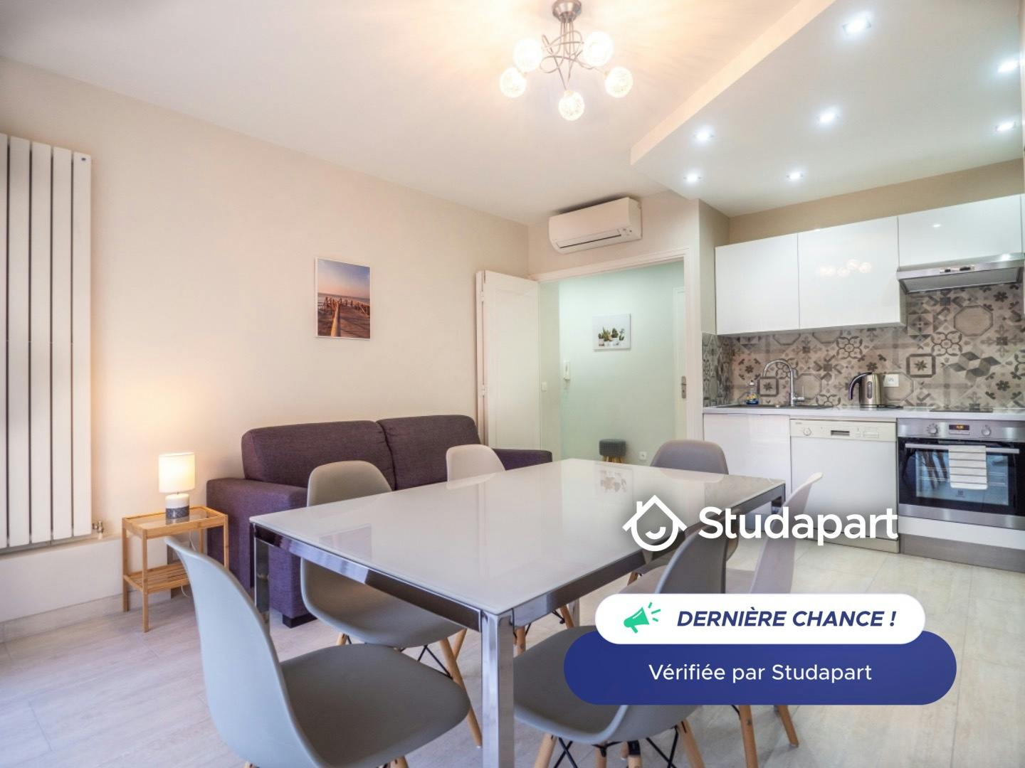 Apartment for rent for €1,350 per month in Antibes, Chemin de la Colle