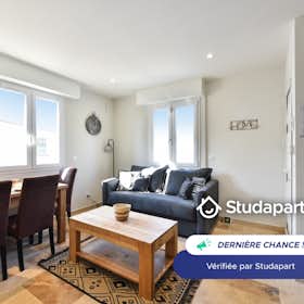 Appartement for rent for € 790 per month in Antibes, Impasse de la Brague