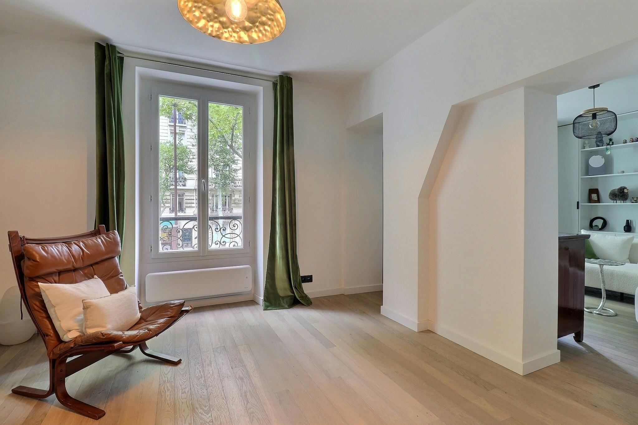 Apartment for rent for €2,109 per month in Neuilly-sur-Seine, Avenue Achille Peretti