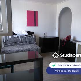 Appartement for rent for 580 € per month in Bourges, Rue Édouard Vaillant