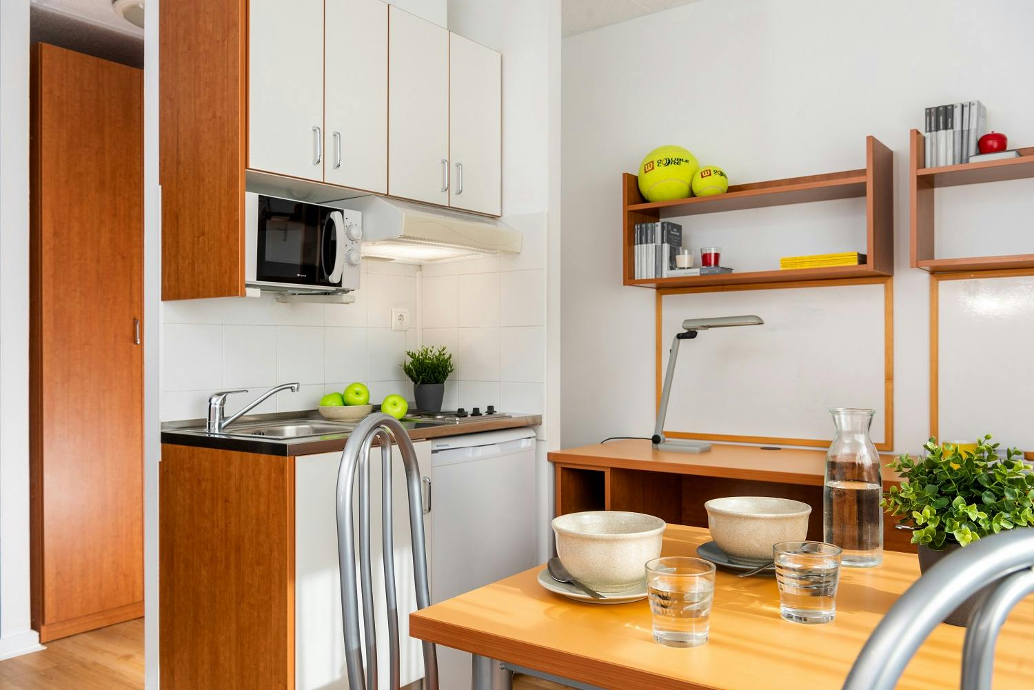 Double room Utrera, 1 bed, 9m² — photo 8