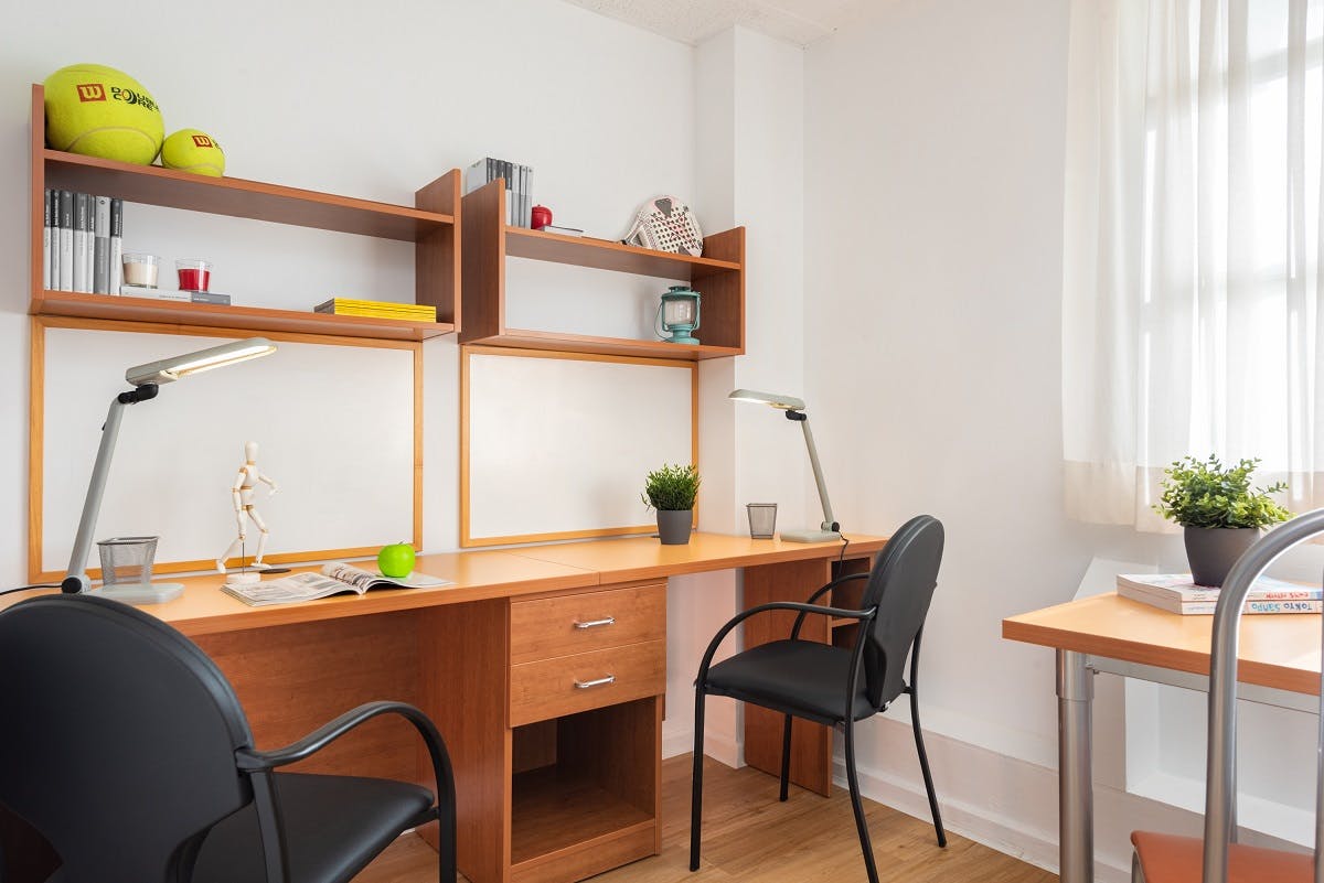 Double room Utrera, 1 bed, 9m² — photo 10