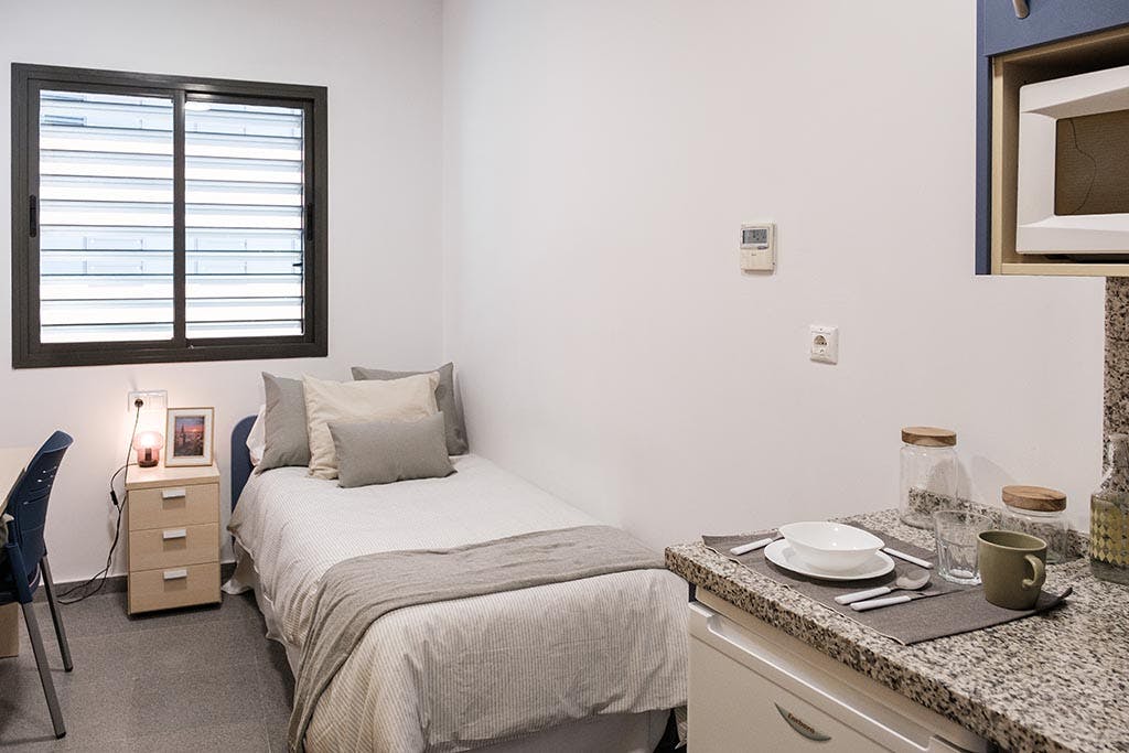 Estudio  en alquiler por 756 € al mes en Sevilla, Carretera Su Eminencia