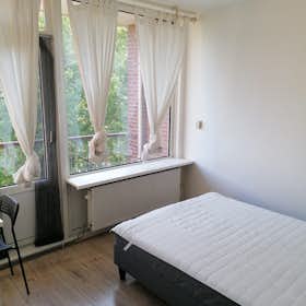 私人房间 正在以 €1,100 的月租出租，其位于 Amsterdam, Valkhof