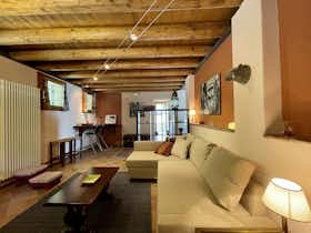 Maison à louer pour 11 532 €/mois à Arquà Petrarca, Via Fontanelle