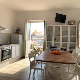 Intero immobile in affitto a 4.838 € al mese a Santa Teresa Gallura, Via del Mare
