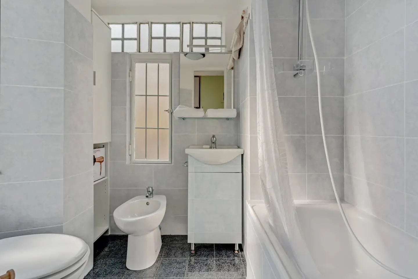 2-Bedroom House in Via Modica, Milan (1382361) ROOM 2