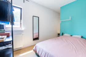 Отдельная комната сдается в аренду за 450 € в месяц в Mons, Rue des Droits de l'Homme