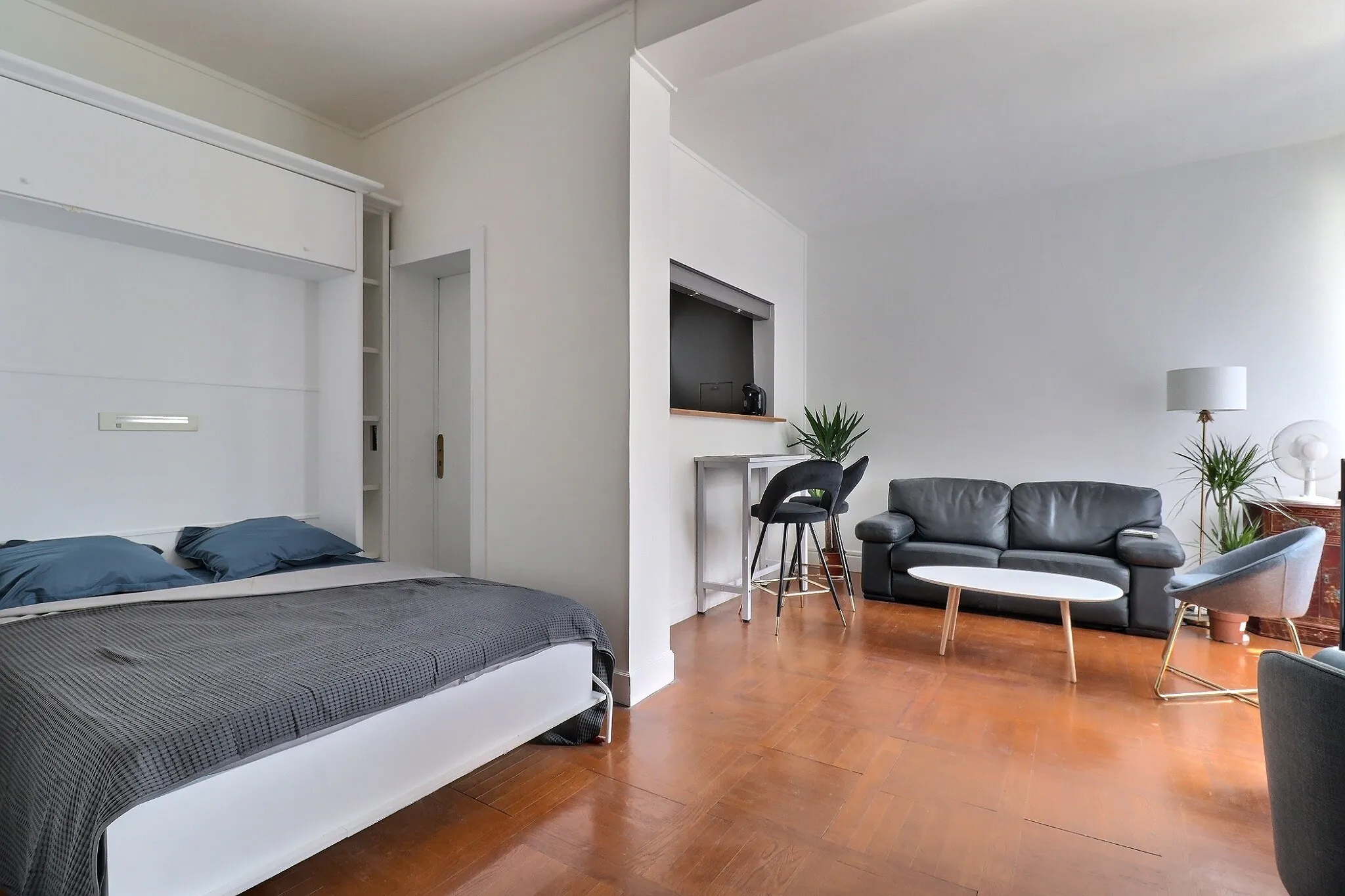 Apartment in Avenue Montaigne, Paris (1382442) ROOM 1