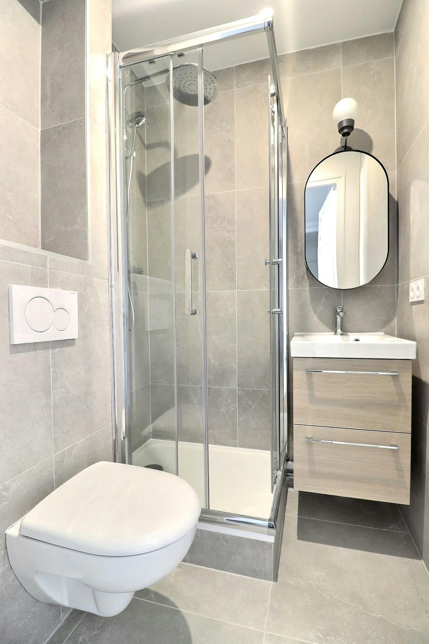 1-Bedroom Apartment in Rue Vauvenargues, Paris (1382447) room image 9
