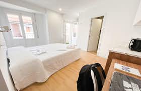 Chambre privée à louer pour 800 €/mois à Segovia, Calle Blanca de Silos