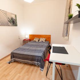 Private room for rent for €625 per month in Barcelona, Avinguda de la República Argentina