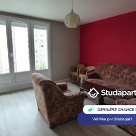 Apartment for rent for €1,600 per month in Rennes, Rue de Franche-Comté