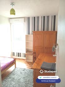 Квартира сдается в аренду за 360 € в месяц в Caen, Rue Claude Bloch