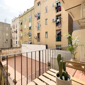 Apartment for rent for €1,400 per month in Barcelona, Carrer de Sant Antoni Abat