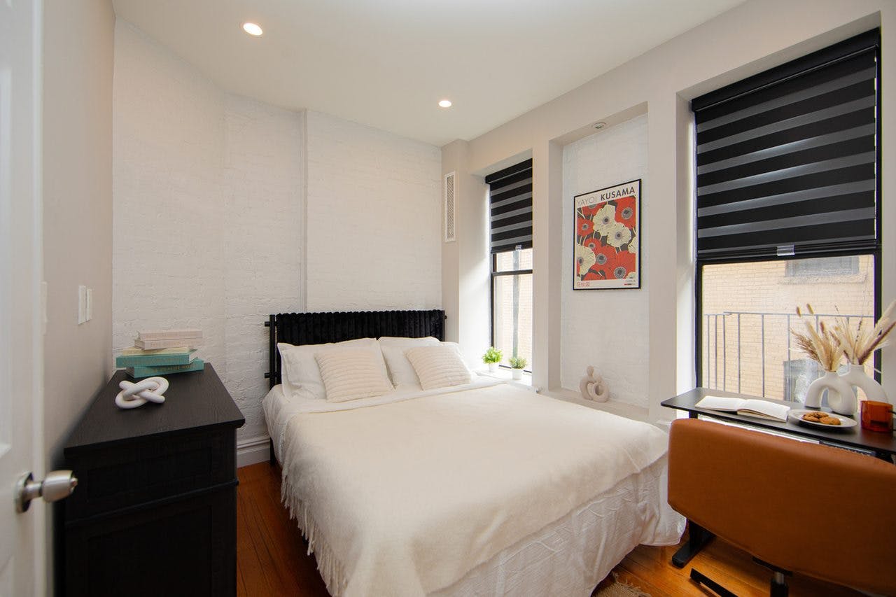 Appartement te huur voor $4,283 per maand in New York City, 9th Ave