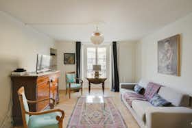 Apartment for rent for €2,850 per month in Paris, Rue La Fayette