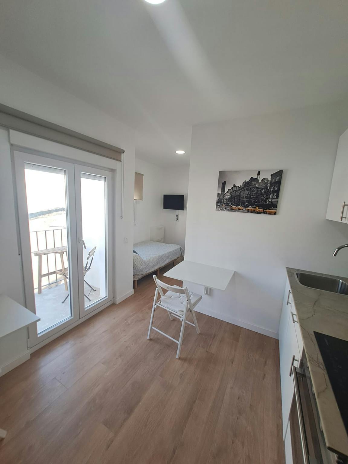 Avenida de Gaspar Aguilar, Valencia preview