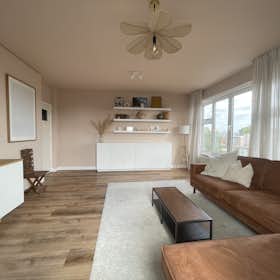 Wohnung for rent for 3.000 € per month in The Hague, Segbroeklaan