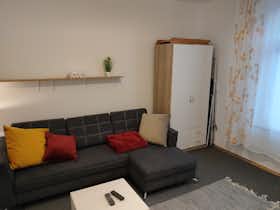 Studio for rent for HUF 146,939 per month in Budapest, Mohács utca