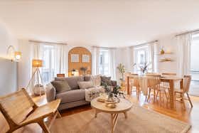Apartment for rent for €3,696 per month in Paris, Boulevard de Bonne Nouvelle