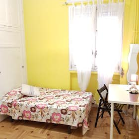 Private room for rent for €410 per month in Madrid, Calle de Campomanes
