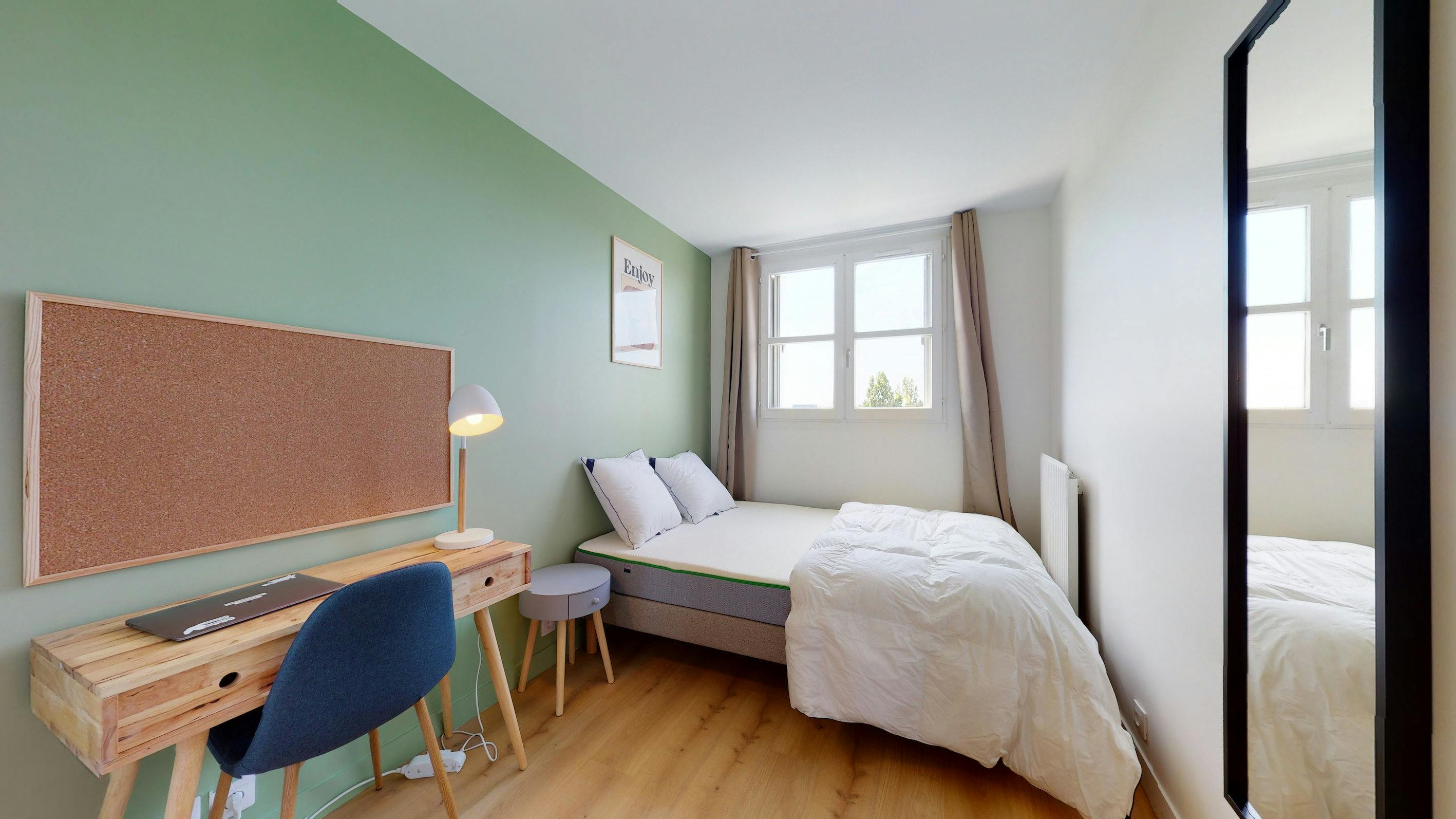 Teen girls La Courneuve