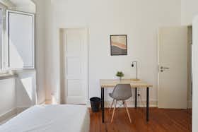 Privé kamer te huur voor € 450 per maand in Lisbon, Rua de David Lopes