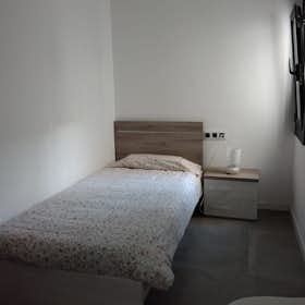 Quarto privado for rent for € 450 per month in Premià de Mar, Avinguda de Roma