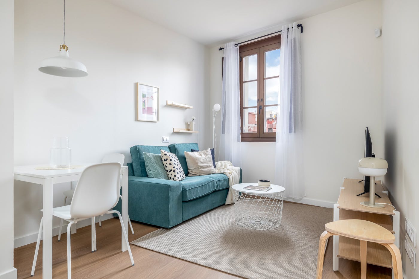 Apartment for rent for €1,575 per month in Barcelona, Carrer de Sant Bertran