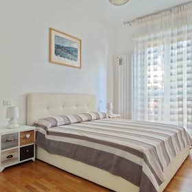 Apartamento for rent for 1400 € per month in Milan, Via Crimea