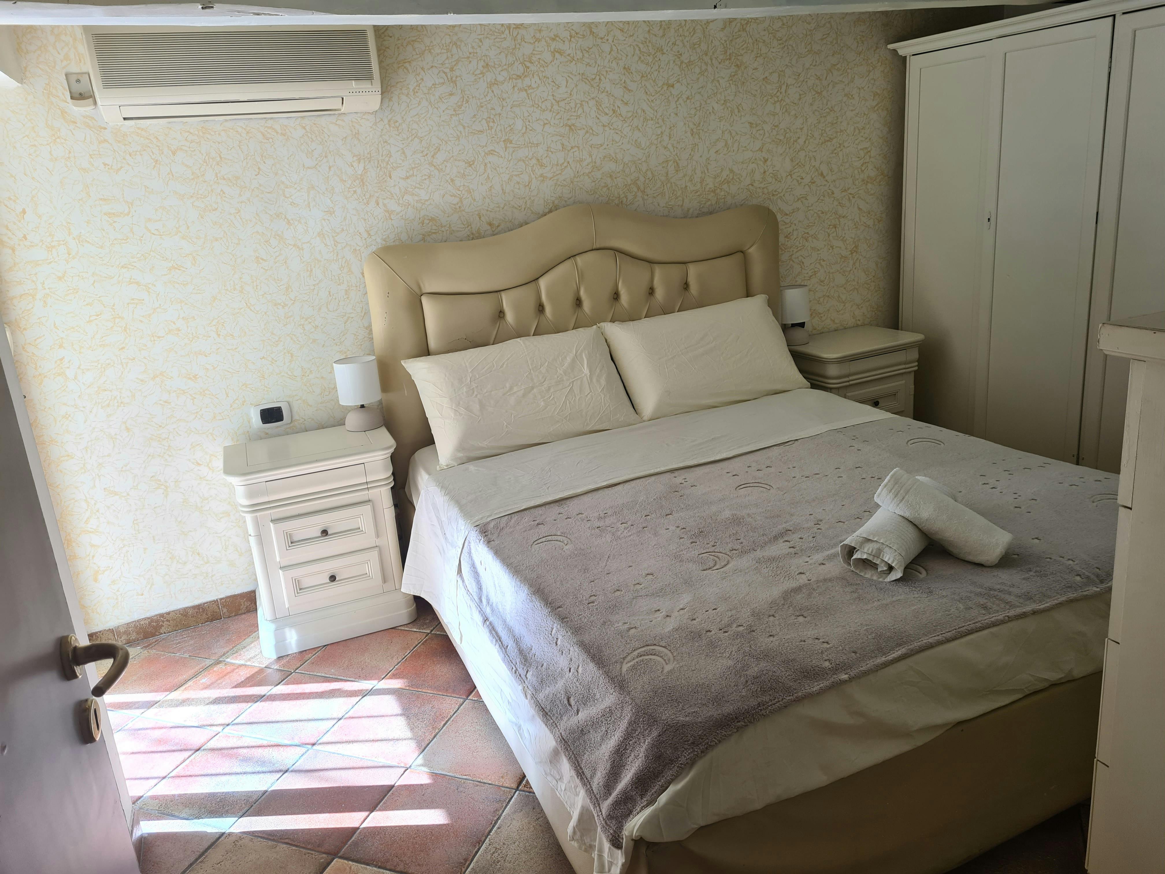 Via San Bartolomeo, Naples preview