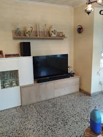 私人房间 正在以 €250 的月租出租，其位于 Nules, Carrer Marco Antonio Ortí