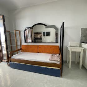 Appartement à louer pour 650 €/mois à Thessaloníki, Kleious