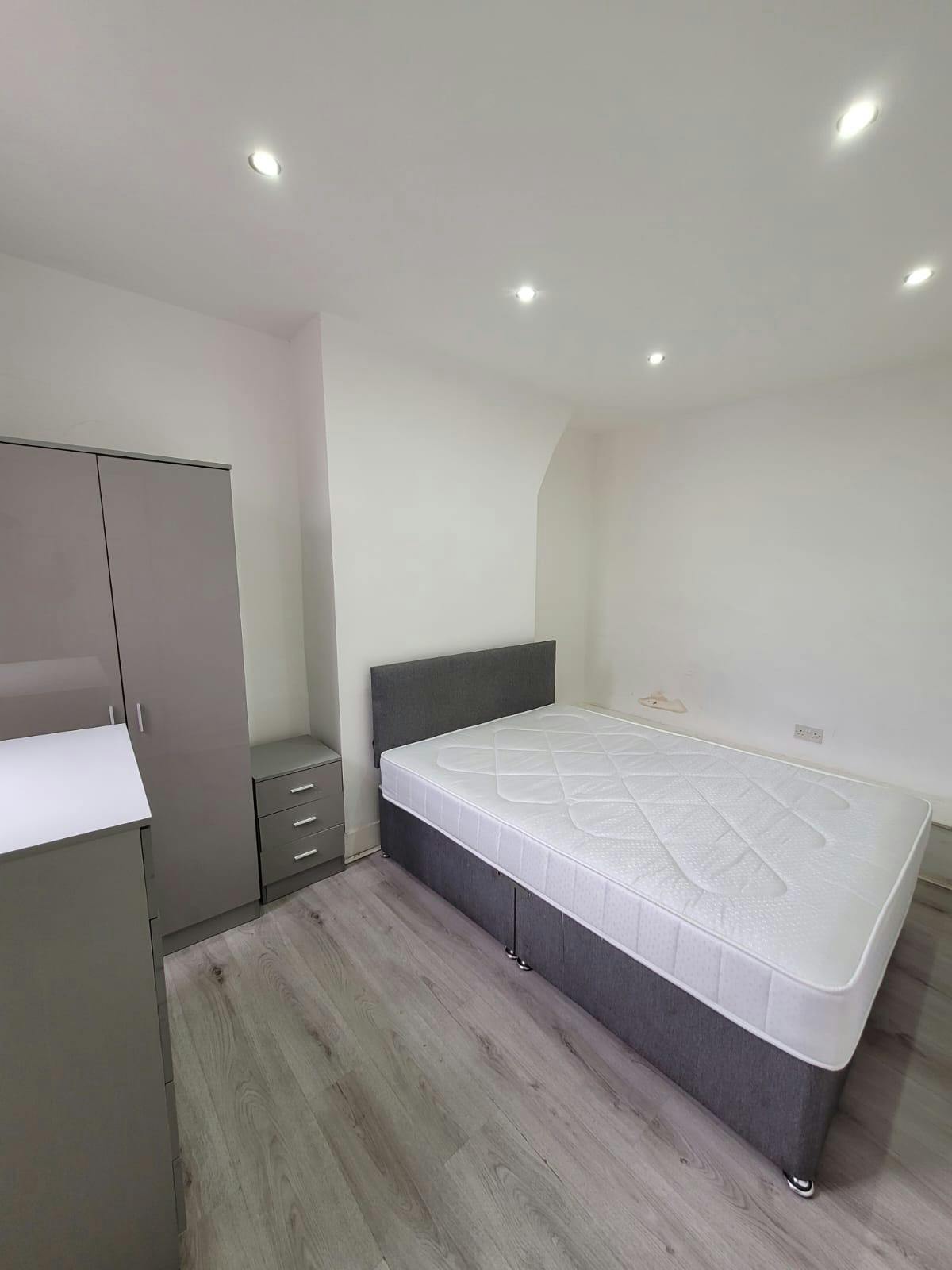 Maison à louer pour 1 500 £GB/mois à Liverpool, Newcombe Street