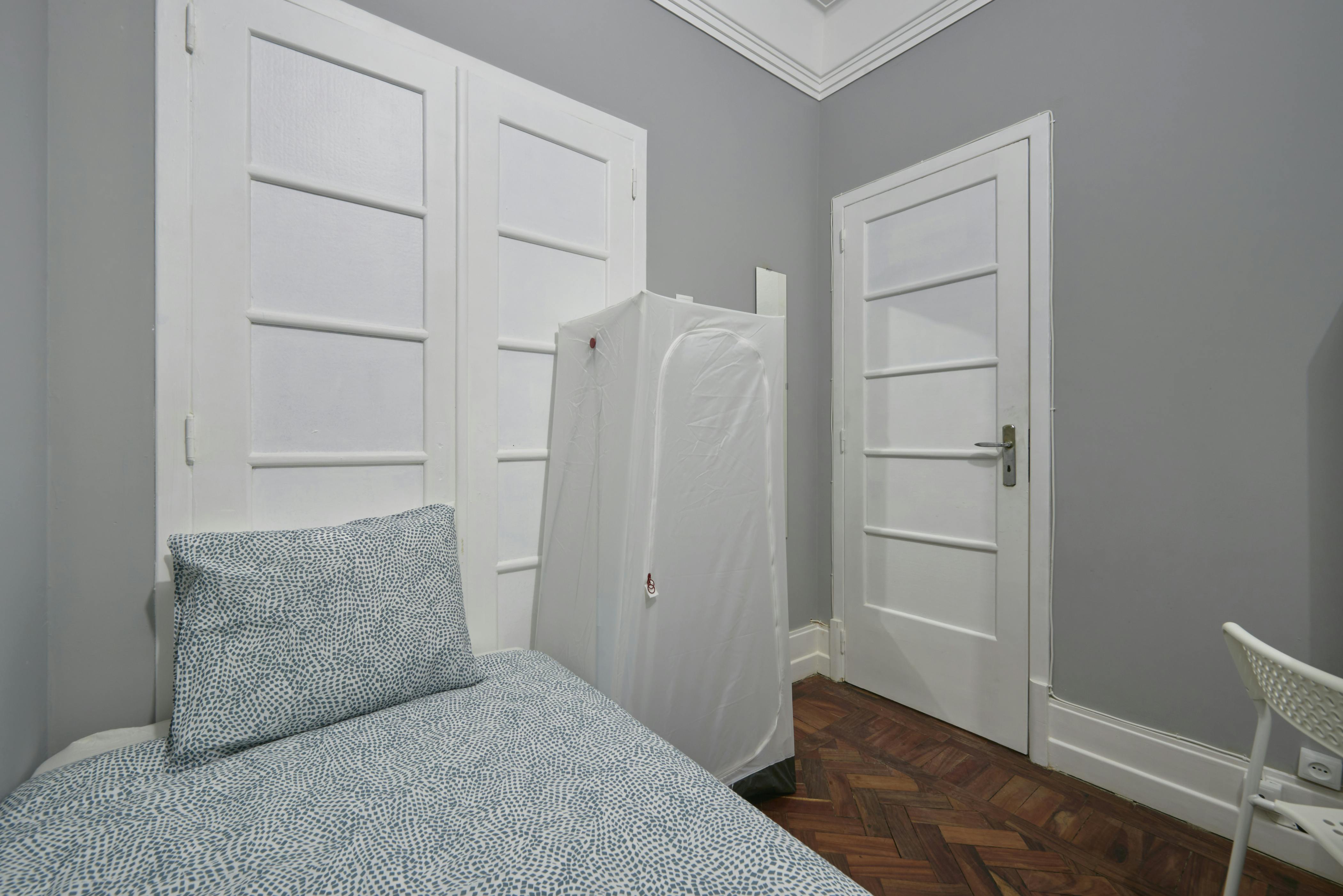 Avenida Elias Garcia, Lisbon preview