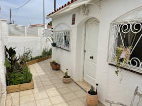 Maison à louer pour 1 200 €/mois à Mont-roig del Camp, Carrer de les Illes Canàries