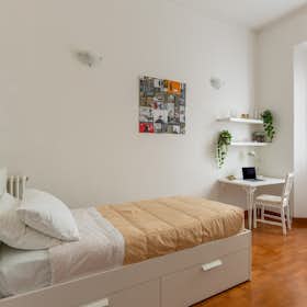 Privé kamer for rent for € 700 per month in Florence, Viale dei Cadorna