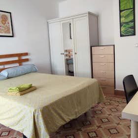 Private room for rent for €530 per month in Málaga, Calle Cristo de la Epidemia