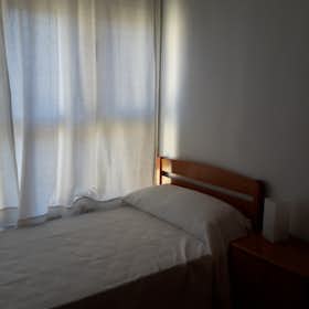 Private room for rent for €420 per month in Getafe, Calle San Sebastián