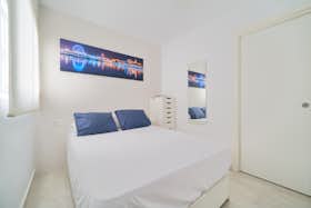 Apartamento para alugar por € 3.000 por mês em Málaga, Calle Pepote