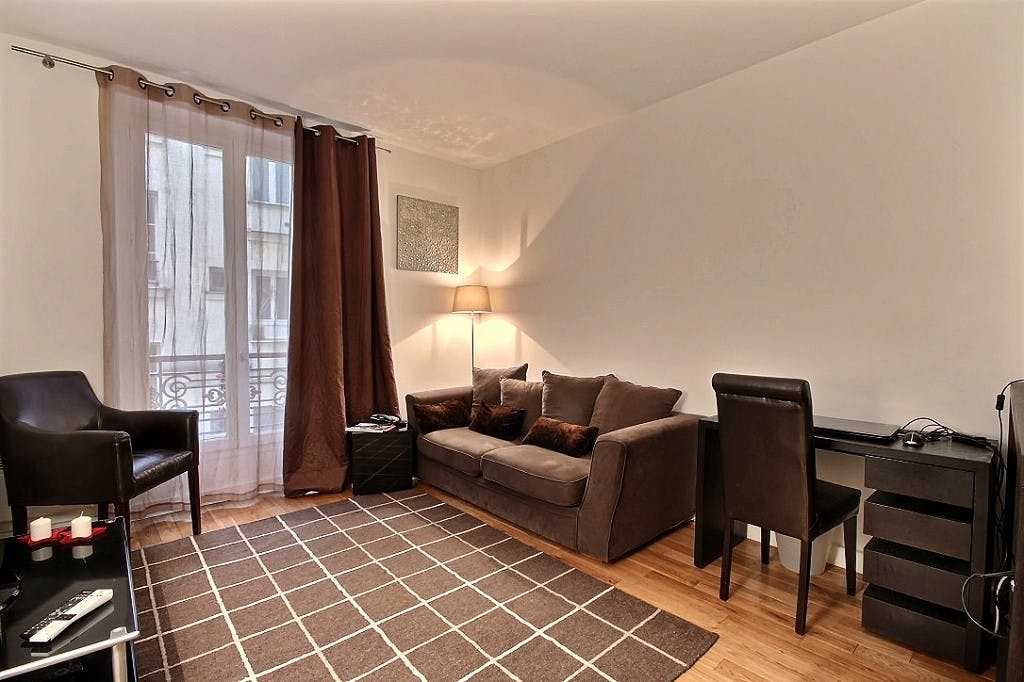 Apartment for rent for €1,786 per month in Paris, Rue Claude Terrasse