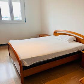 Chambre privée for rent for 690 € per month in Milan, Via Francesco Cilea